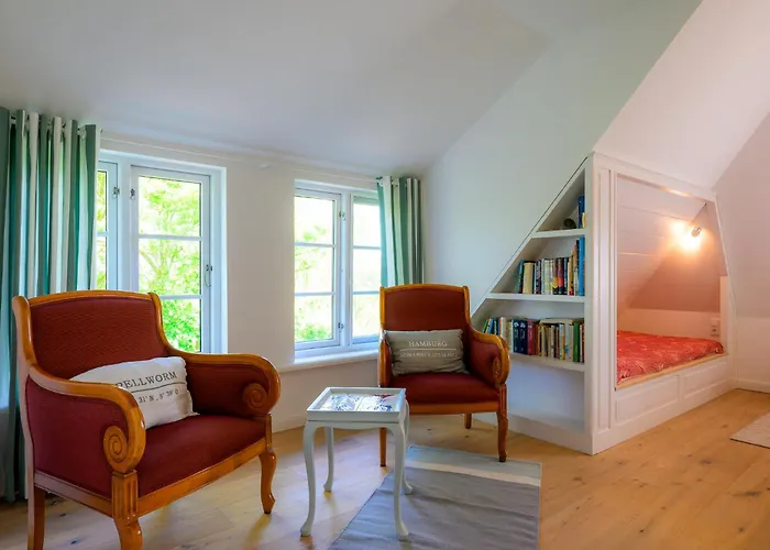 Lägenhet Tammwarftshof